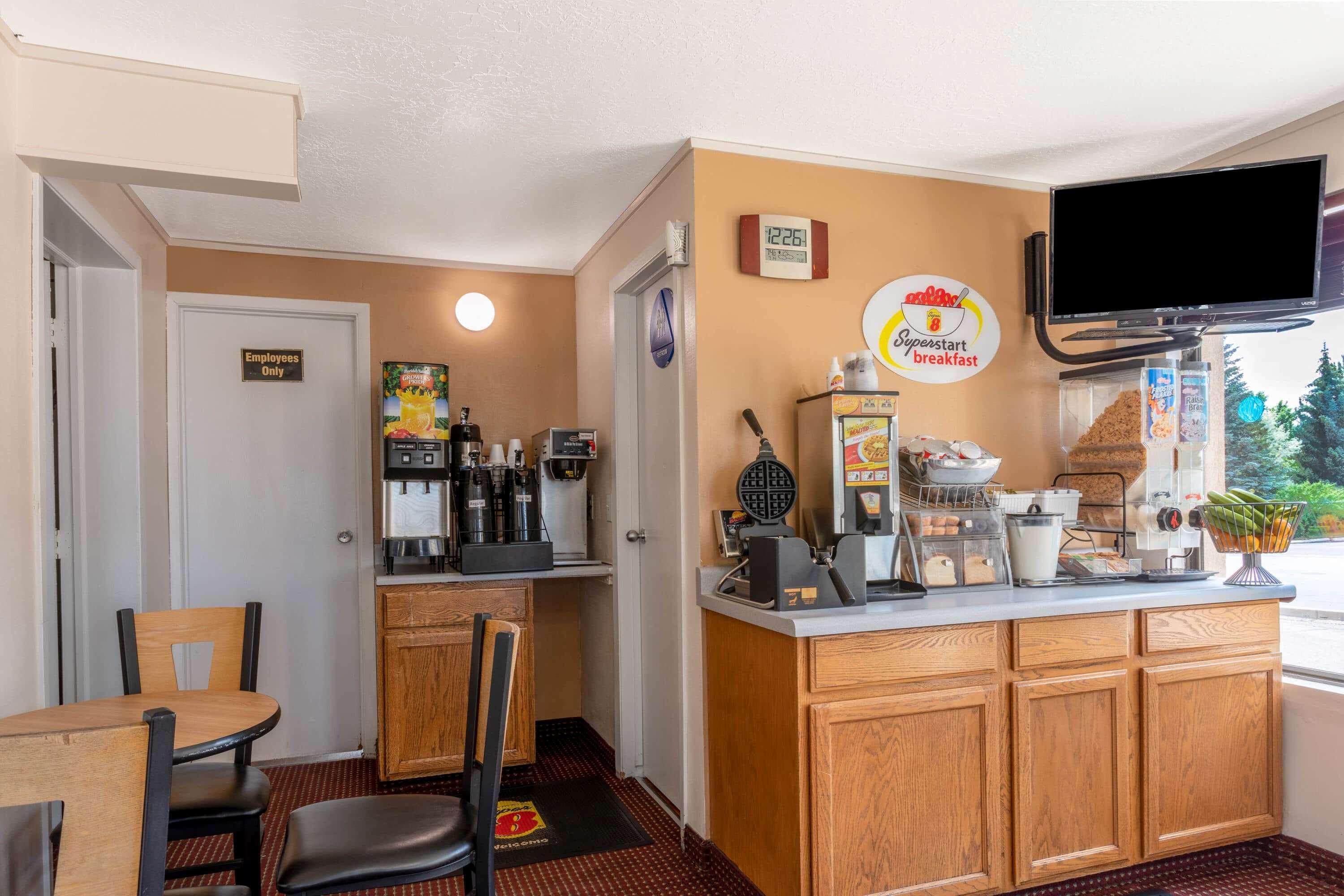 Super 8 By Wyndham Evanston Luaran gambar